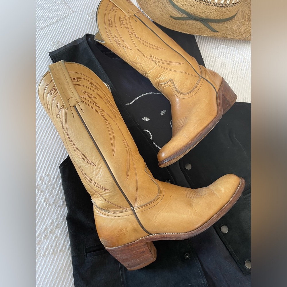 FRYE | Banana Stitched Boots